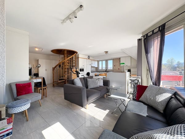 Appartement de 4,5 pièces à vendre à Morges - 124 m2, avec cheminée et balcon ! 2