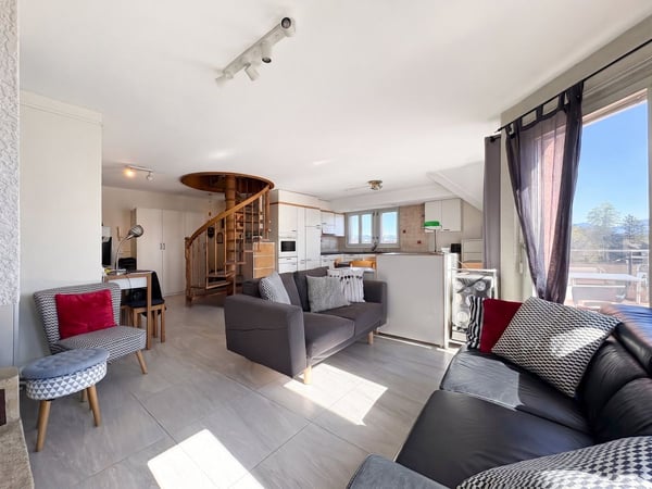Appartement de 4,5 pièces à vendre à Morges - 124 m2, avec cheminée et balcon ! 2