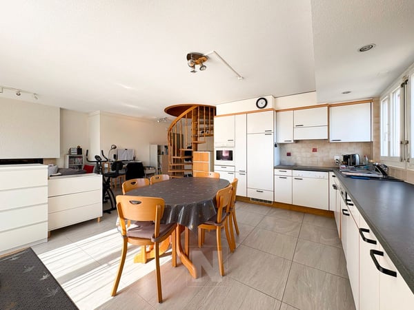 Appartement de 4,5 pièces à vendre à Morges - 124 m2, avec cheminée et balcon ! 4