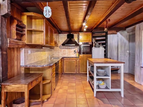 Maison à vendre à la Vallée de Joux de 6.5 pièces - 230 m², avec appartement de 2 pièces et grand jardin 3