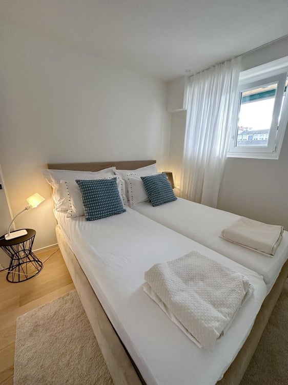 GENEVE CHAMPEL - EXCLUSIVITE - Magnifique appartement rénové 9