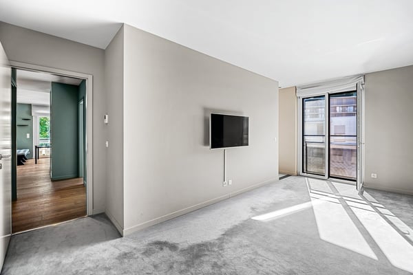 COLOGNY - Magnifique appartement dernier étage 6
