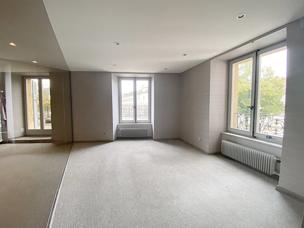 Local commercial situé en plein cœur du centre historique d'Yverdon-les-Bains 10