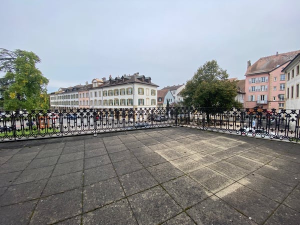 Local commercial situé en plein cœur du centre historique d'Yverdon-les-Bains 11