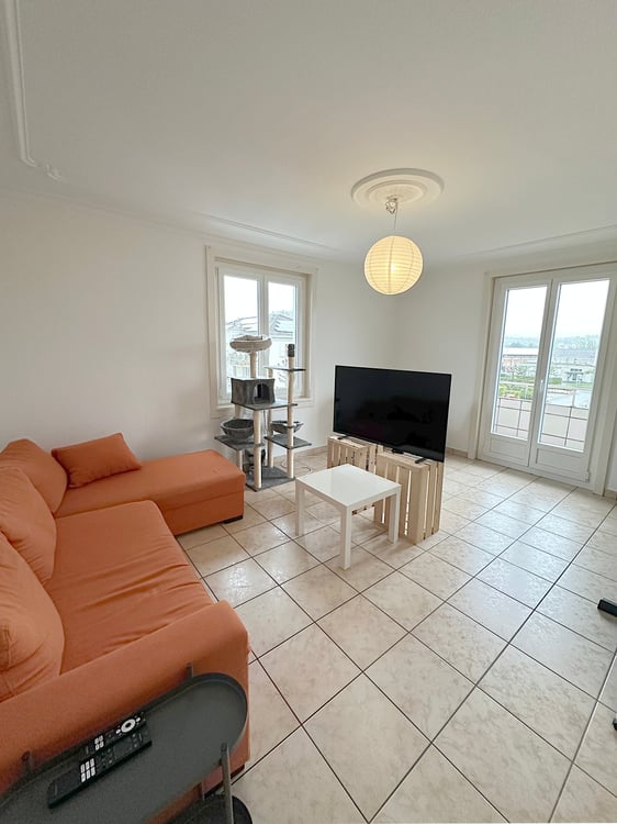 Appartement de 3.5 pièces avec balcon à Yverdon-les-Bains 2