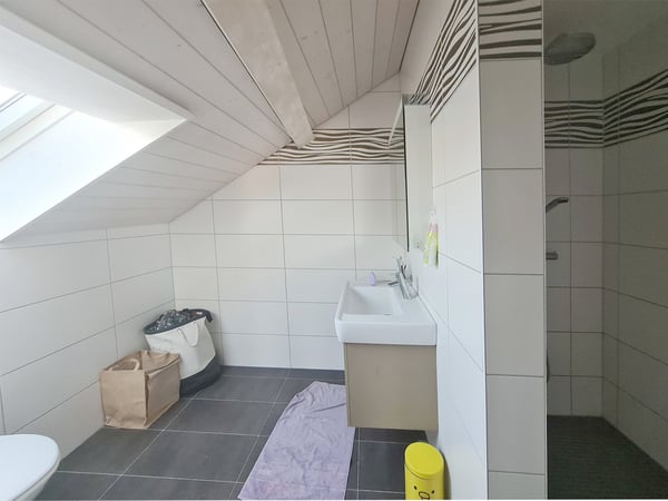 Appartement attique de 3.5 pièces situé au centre-ville 7