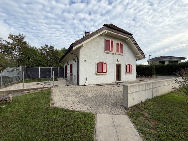 Villa mitoyenne avec jardin située à Yvonand dans quartier tranquille 2