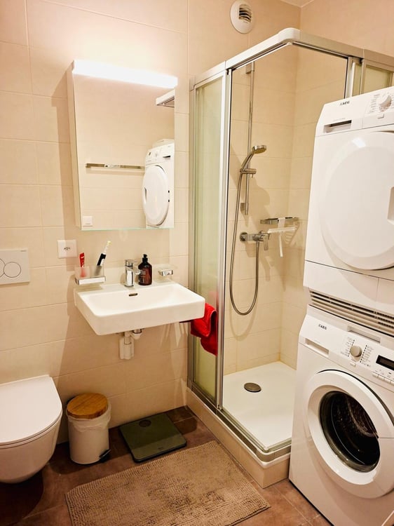 Bel appartement meublé de 3.5 pièces avec balcon 8