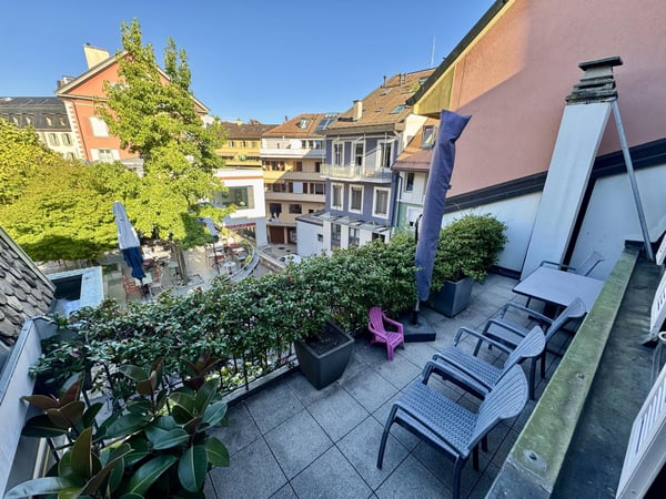 Grand duplex de 5.5 pièces avec balcon au coeur de Nyon