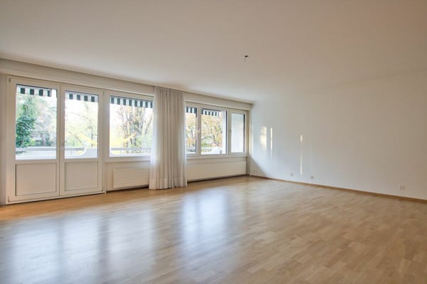 Spacieux appartement rénové de 2 pièces au coeur de Florissant 3