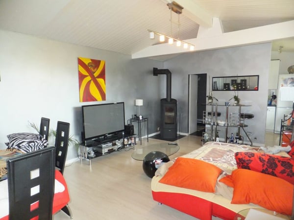 Grande villa individuelle avec 3 box . A saisir ! 3