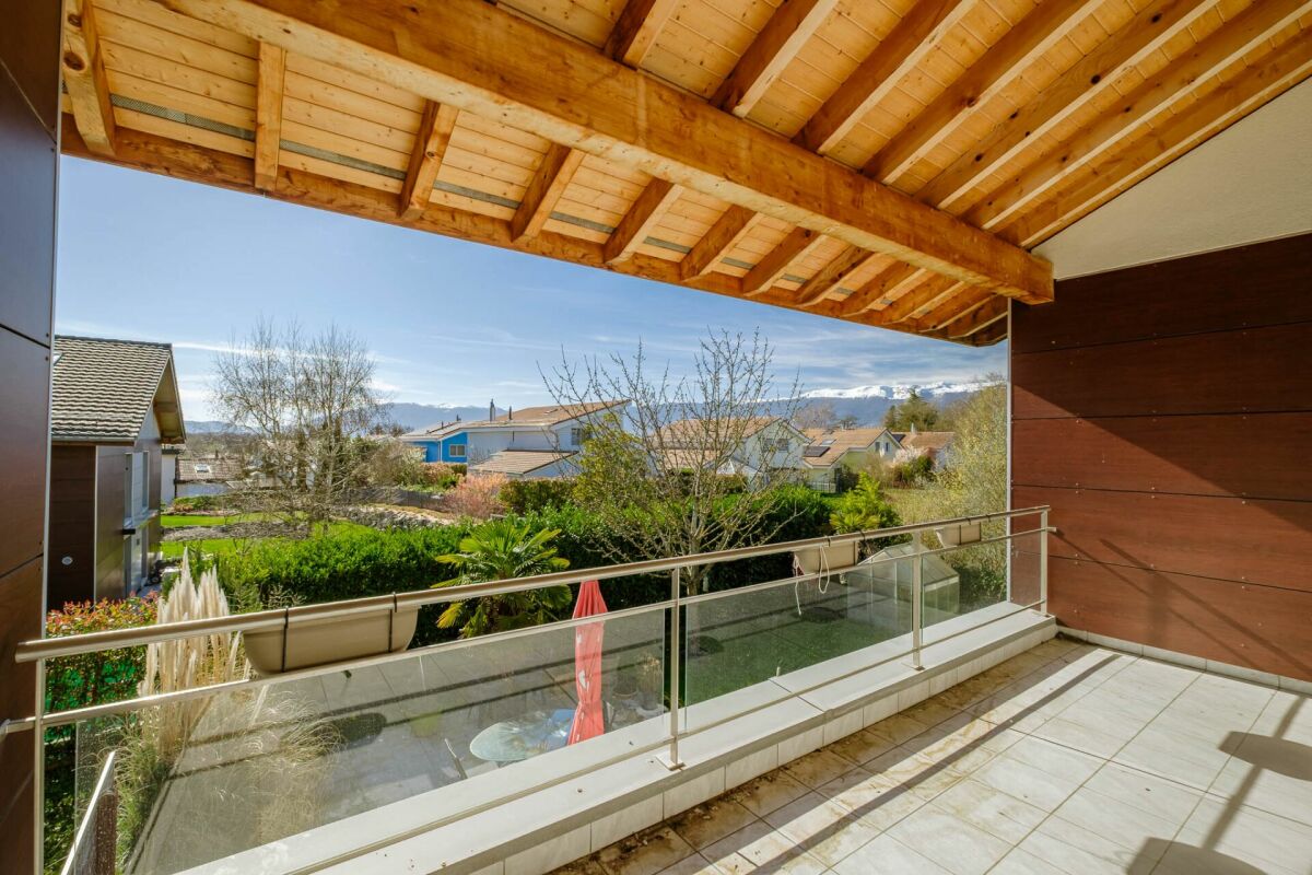 Spacieuse villa avec très beau jardin