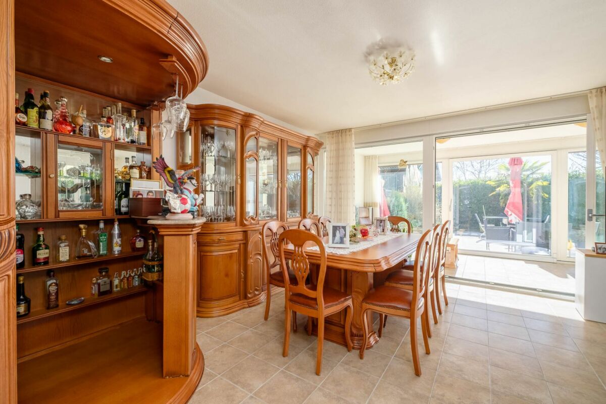 Spacieuse villa avec très beau jardin