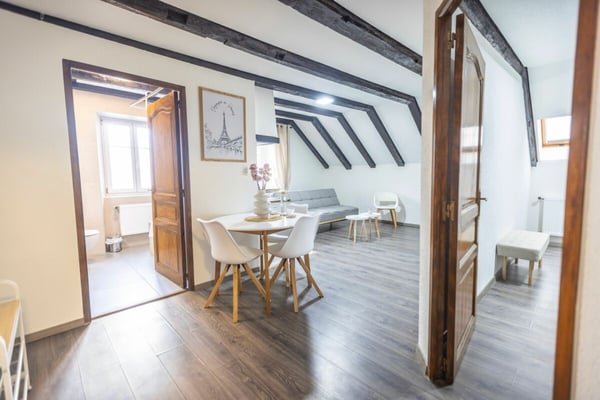 Opportunité hôtelière au coeur de la capitale horlogère 12