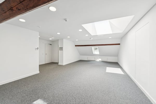 230 m2 - Surfaces de haut standing au cœur du quartier des banques 6