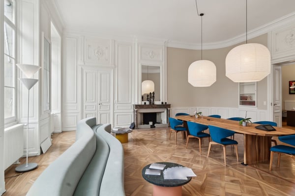 Bureaux d'Exception – 370 m² de Charme en Vieille Ville 8