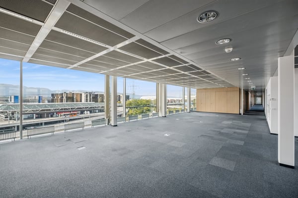 Vos bureaux Plug & Play à l'aéroport 6