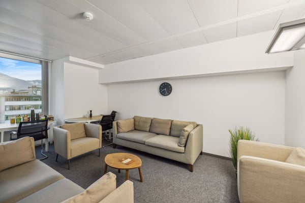 BUREAUX PLUG & WORK 920 m² | Quartier Pont Rouge 11