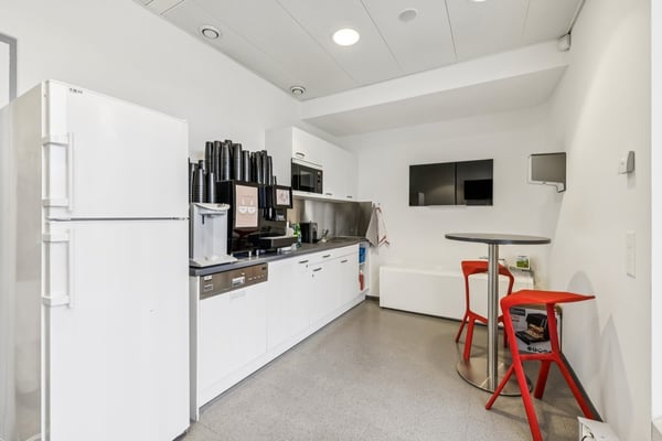 BÜROS PLUG & PLAY 330m² | Pont Rouge Viertel 9
