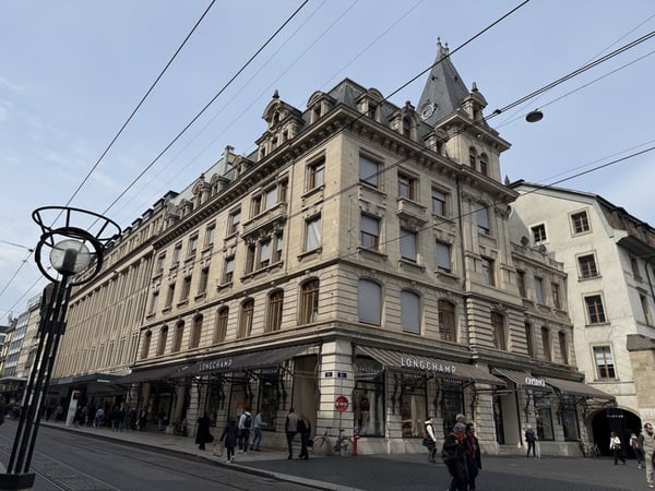 1'230 m² von Prestige mit Terrasse - Zentrum Genf 1