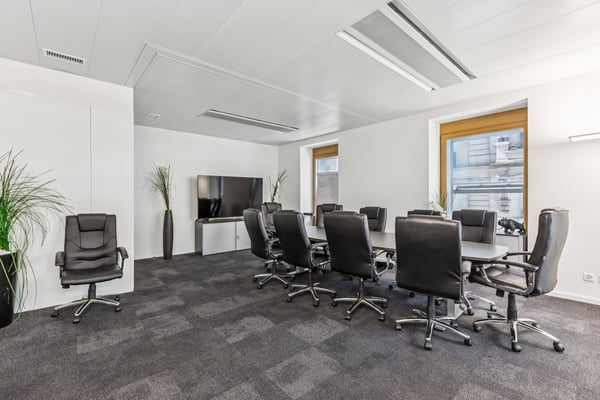 Bureaux aménagés de 465 m² – Rue du Mont-Blanc 7 4
