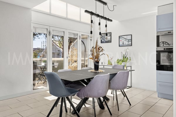 Exclusivité : Lumineux 5.5 pièces d'angle au calme