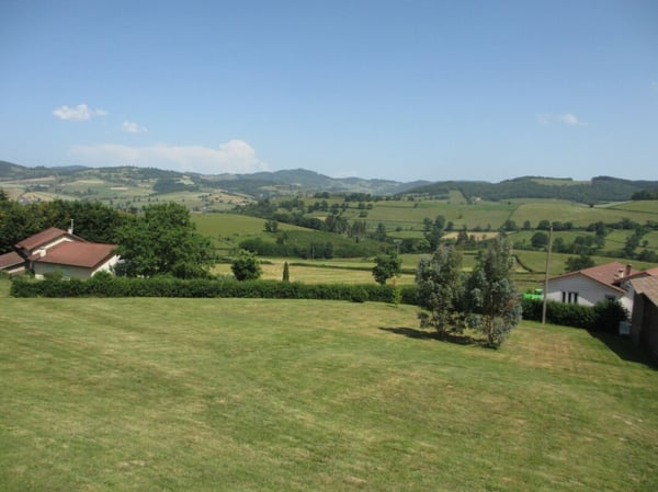 Ensemble immobilier avec piscine intérieure et terrain de 7'878 m² 1
