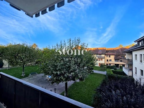 Superbe 5 pièces traversant avec balcon et loggia 10