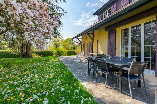 Belle villa familiale avec une forêt privée 2