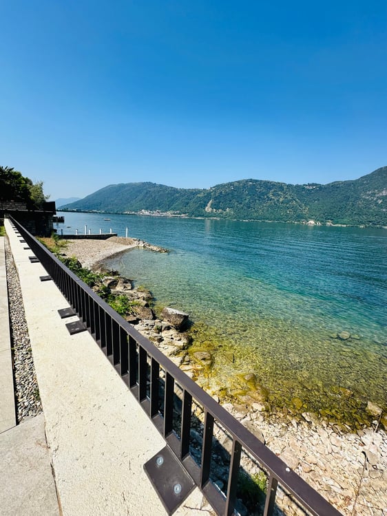Magnificent apartment directly on Lake Lugano 6