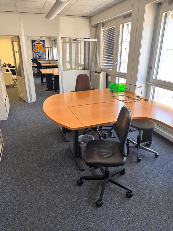 BUREAUX TRÈS BIEN SITUÉS AU CŒUR DU CENTRE-VILLE DE GENEVE 12