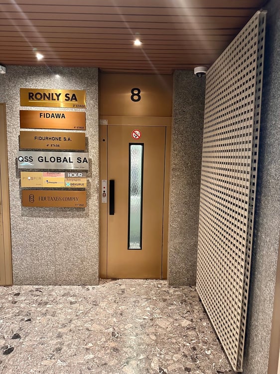 BUREAUX TRÈS BIEN SITUÉS AU CŒUR DU CENTRE-VILLE DE GENEVE 4