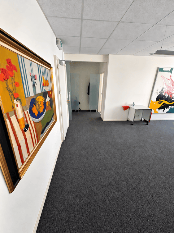 BUREAUX TRÈS BIEN SITUÉS AU CŒUR DU CENTRE-VILLE DE GENEVE 8