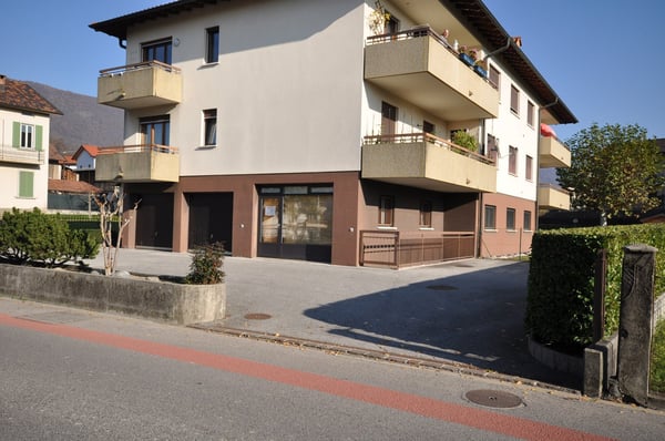 COLDRERIO CENTRO, UFFICIO/ATELIER/SHOWROOM AL PT DI 55 MQ