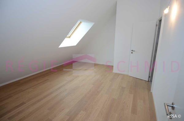 Appartement duplex de 6 pièces à Eysins 11
