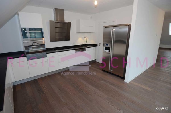 Appartement duplex de 6 pièces à Eysins 5