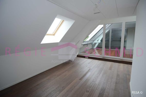 Appartement duplex de 6 pièces à Eysins 8