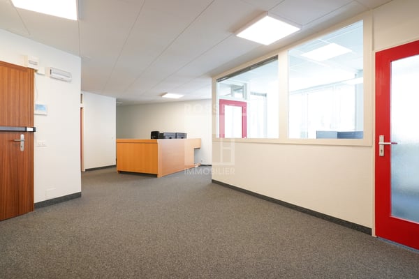 Bureaux d'environ 330 m² au 1er étage 3