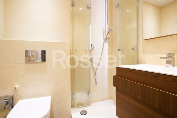 En Exclusivité : Bel appartement de 6 pièces en étage élevé 7