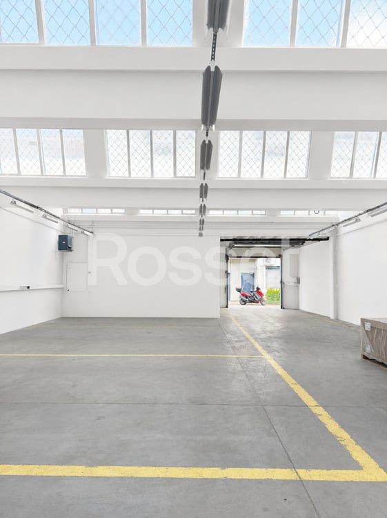 Bureaux d'env. 380 m² au rez-de-chaussée 1
