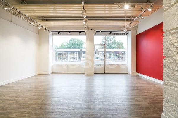 Arcade d'env. 80m² avec dépôt d'env. 30m² au sous-sol 3