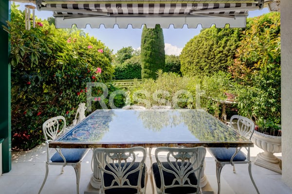 Appartement lumineux avec terrasse, proche du Lac et commerces 1