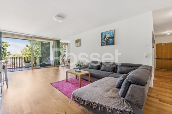 Exclusivité : Bel appartement 5 pièces avec terrasse à Zimeysa 2