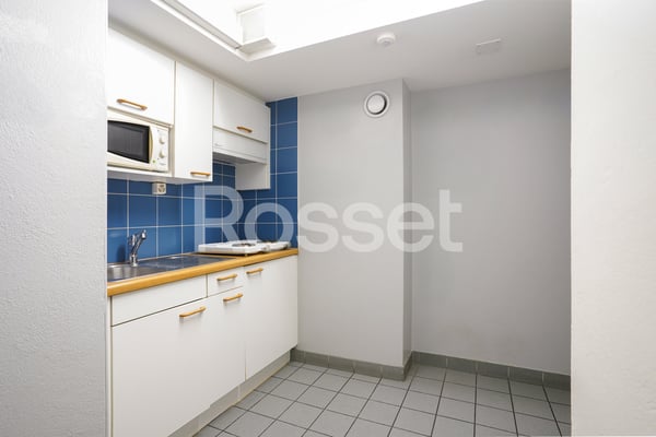 Arcade d'env. 153m² au rez-de-chaussée avec 121 m² au rez-inférieur 7