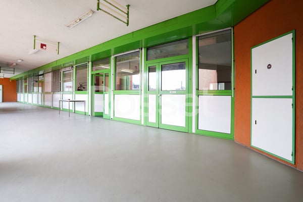 Locaux artisanaux d'env.102 m² au 4 ème étage 2