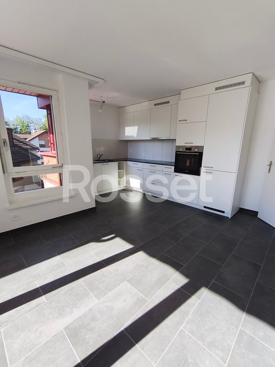 Magnifique appartement 4.5 pièces rénové au 2ème étage 3