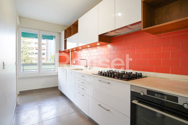 Bel appartement traversant et entièrement rénové de 4,5 pièces 5