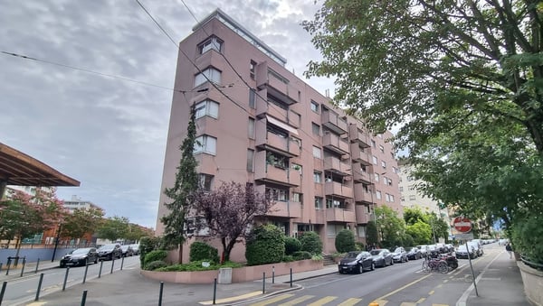 GRAND APPARTEMENT DE 6 PIÈCES 8