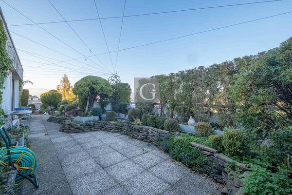 Magnifique attique avec grande terrasse et vue spectaculaire 3