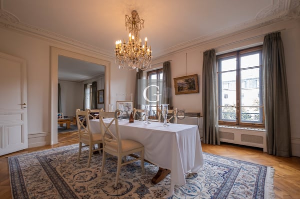 Magnifique hôtel particulier dans le quartier de l'Eglise Russe 2